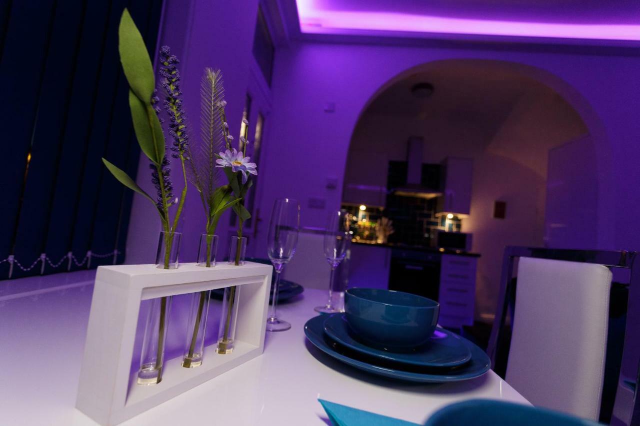 Clifton Bespoke Serviced Apartments Leeds  Buitenkant foto
