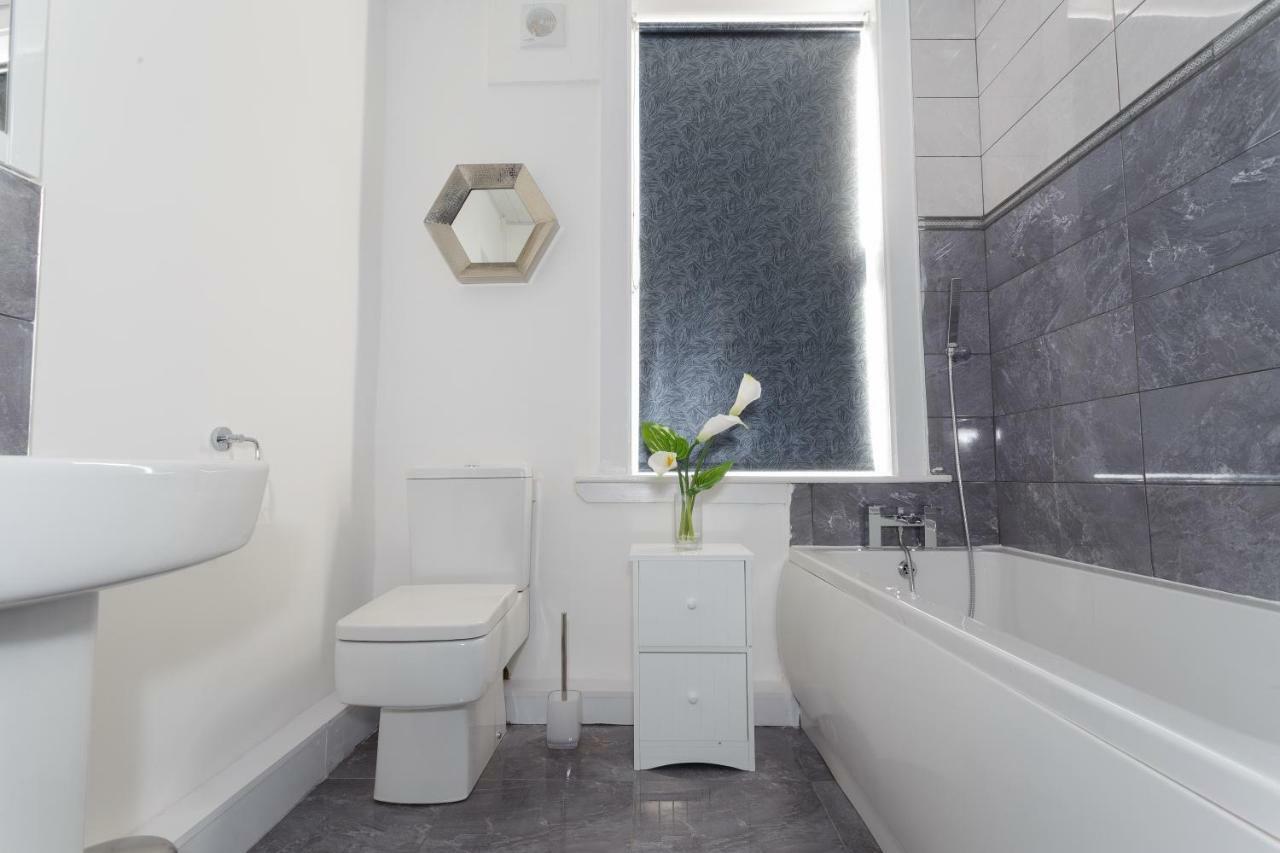 Clifton Bespoke Serviced Apartments Leeds  Buitenkant foto